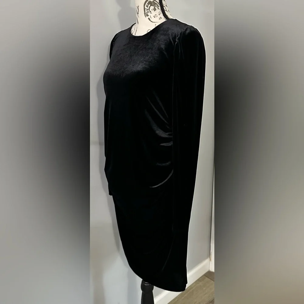 π€ Motherhood Maternity Black Velvet Sheath Dress π€ - Picture 3 of 16